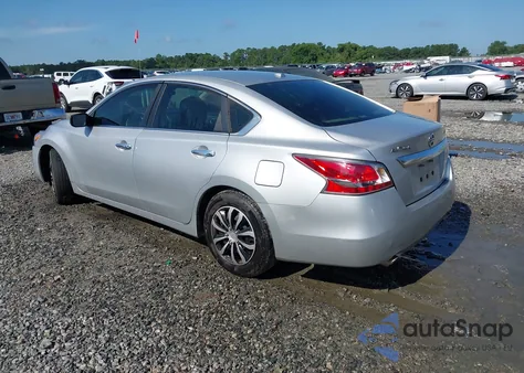 2015 Nissan Altima 2.5/2.5 S/2.5 Sl/2.5 Sv из США, поврежденный, VIN 1N4AL3AP5FC281878